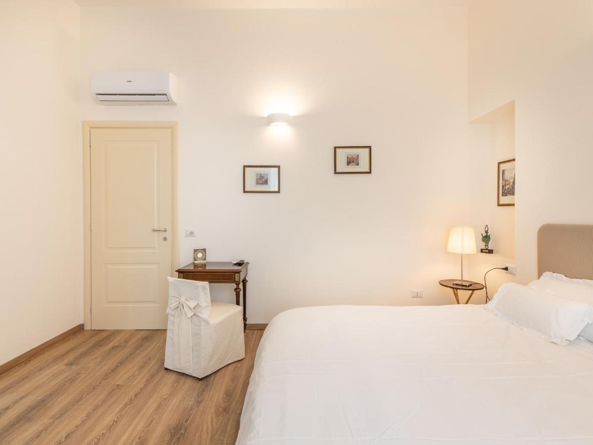B&B Palazzo Merello Cagliari Eksteriør bilde